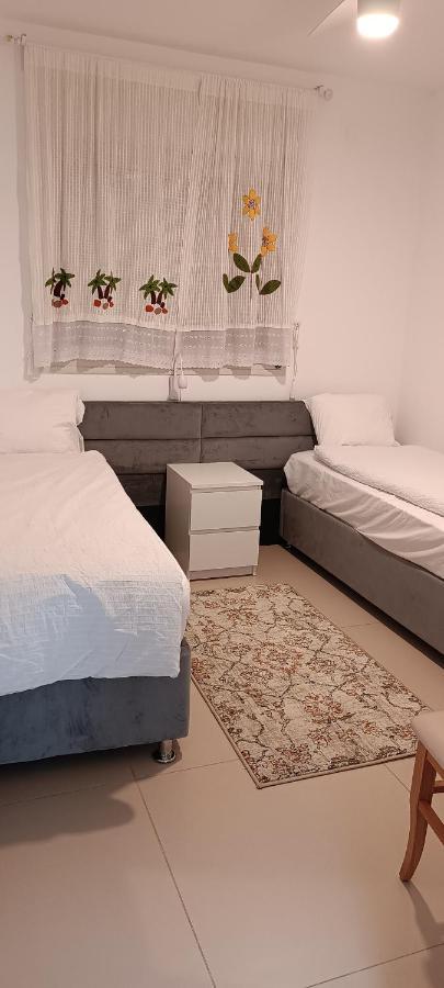עכו דירה חדשה ליד הים- Akko-Brand New Apartment Esterno foto